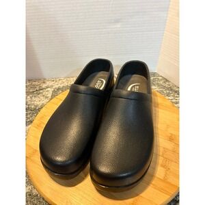 Klogs Footwear Men Size 12 Black Slip On Oil Resistant Work Shoes Clogs